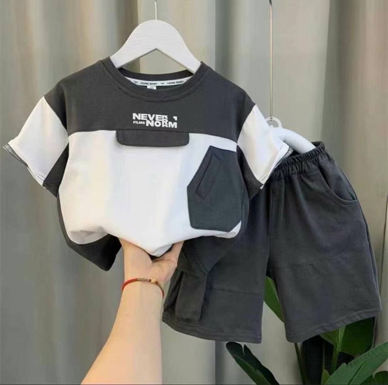 Boys Small Print Color Block Suit – Pure Cotton Kids Suit – Rs.1079 – Sheinn Pakistan