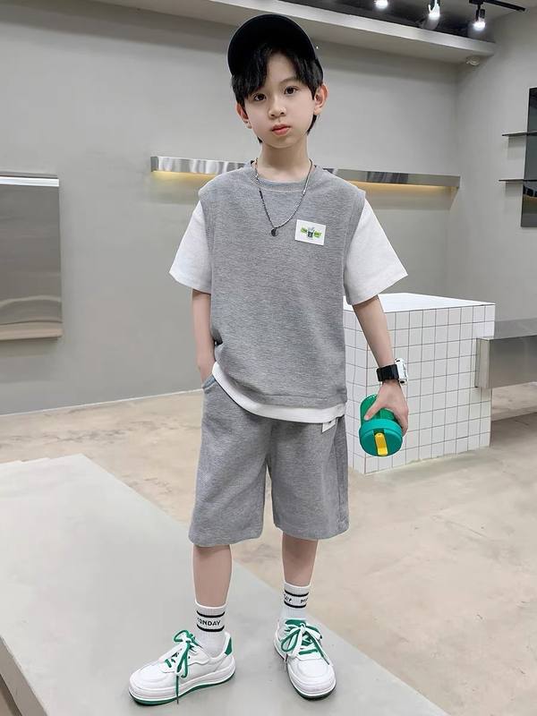 Boys Leaf Camo Checkerboard Suit – Pure Cotton Kids Suit – Rs.1079 – Sheinn Pakistan