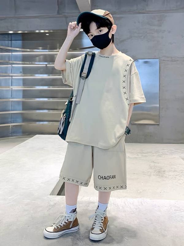 Boys Light Grey Minimal Suit – Rs.1079 – She Inn Pakistan