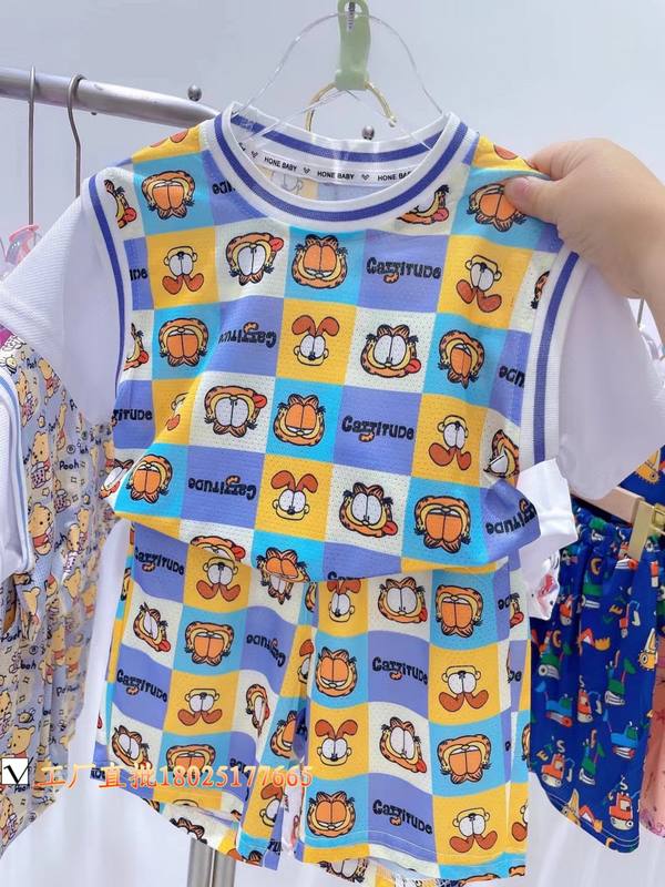 Baby Doraemon Multi Print Set – Rs.1079 – She Inn Pakistan
